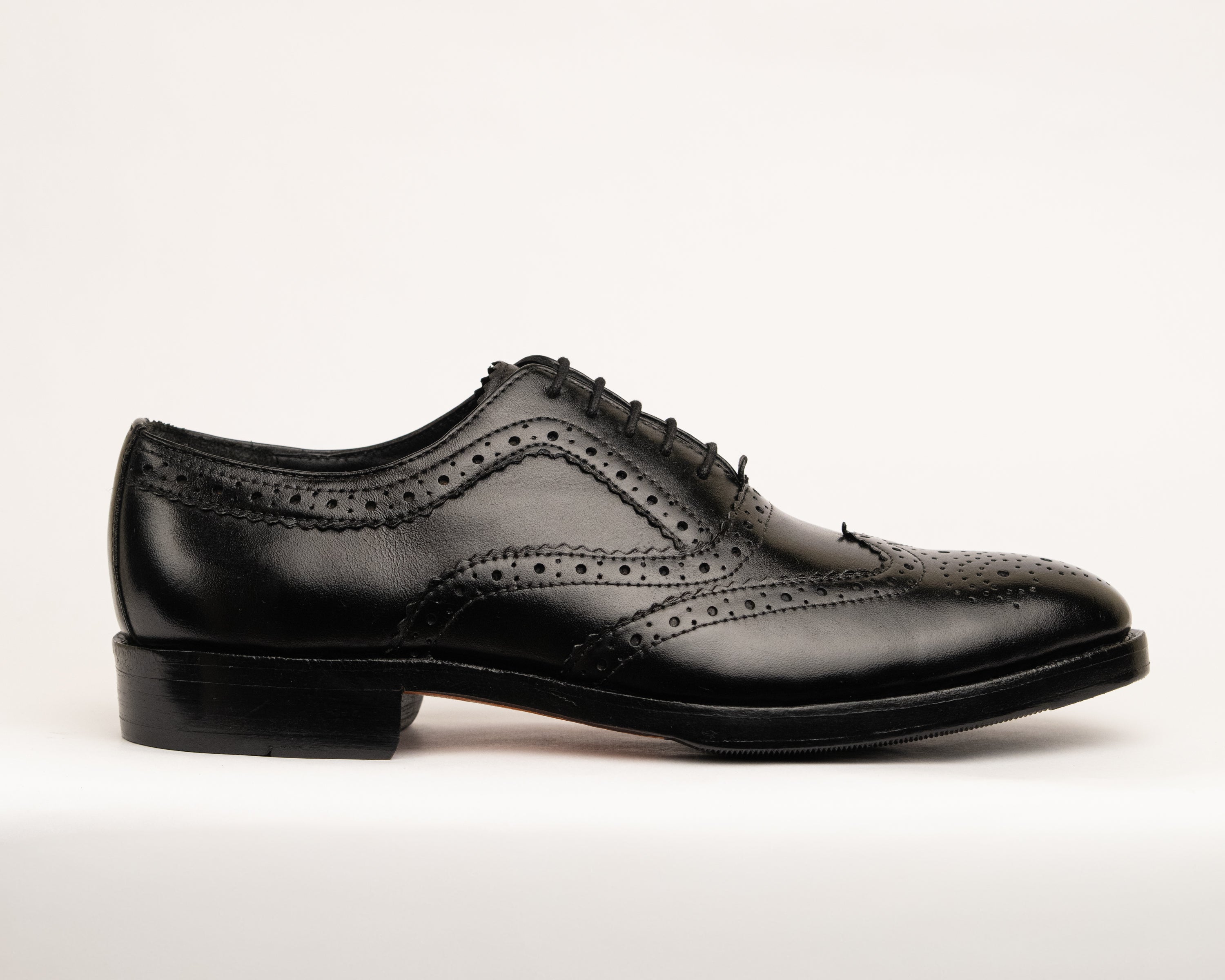 Julian - Oxford Brogue // Black