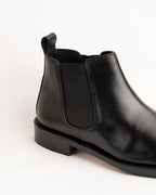Leo - Chelsea Boots // Black