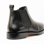 Leo - Chelsea Boots // Black