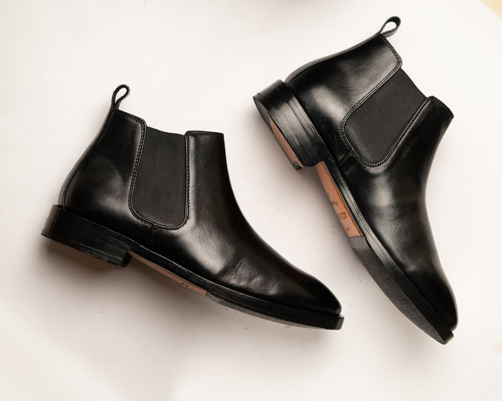 Leo - Chelsea Boots // Black